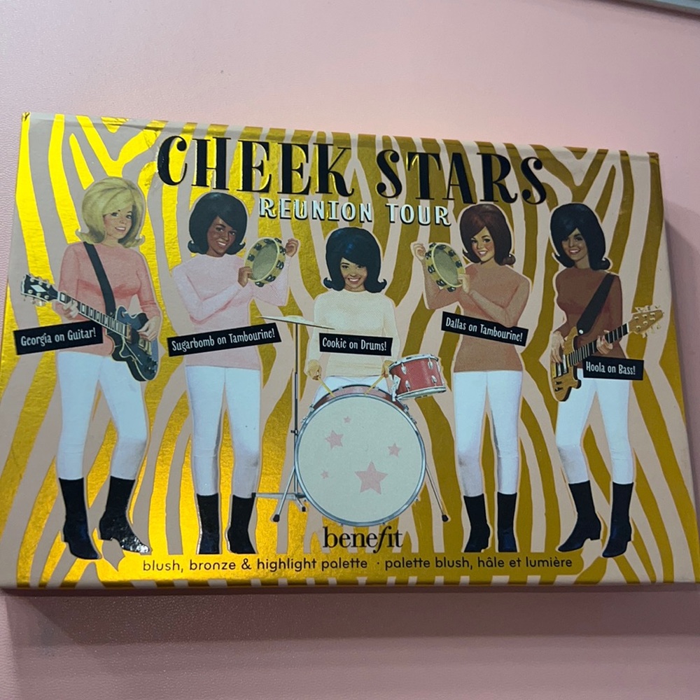 Cheek Reunion Stars